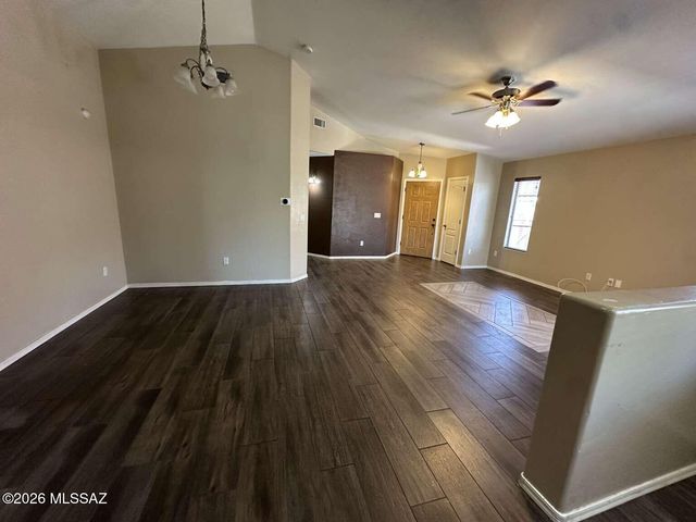 489 S Stone Bench Road, Vail, AZ 85641