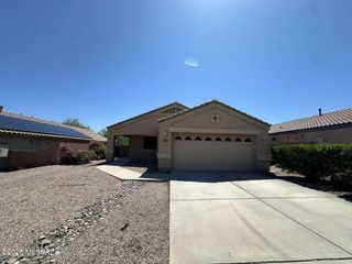 489 S Stone Bench Road, Vail, AZ 85641