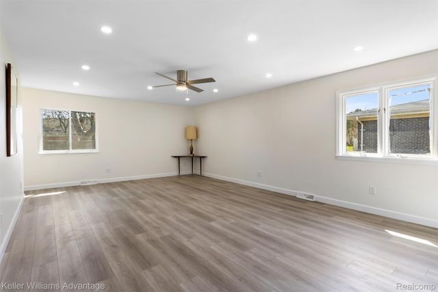 17005 Westland Avenue, Southfield, MI 48075