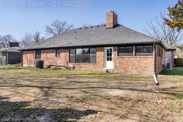 17005 Westland Avenue, Southfield, MI 48075