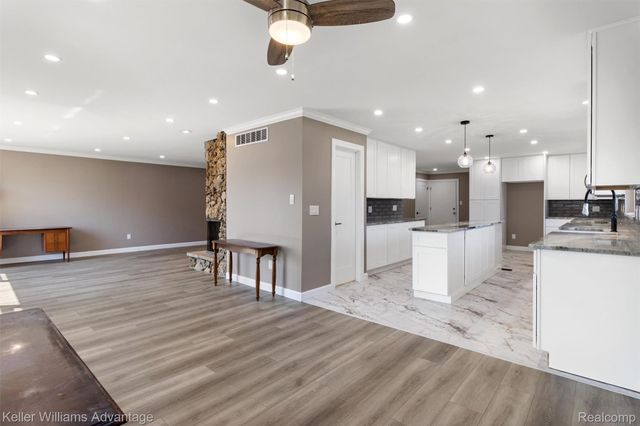17005 Westland Avenue, Southfield, MI 48075