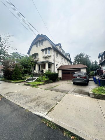 409 W 261st Street 2, Bronx, NY 10471