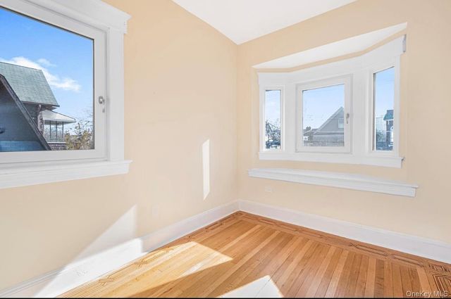 409 W 261st Street 2, Bronx, NY 10471