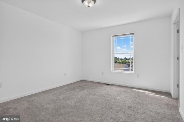 25 STEEPLE CHASE DR, York Haven, PA 17370