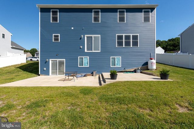 25 STEEPLE CHASE DR, York Haven, PA 17370