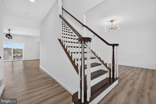 25 STEEPLE CHASE DR, York Haven, PA 17370