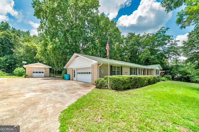 1318 E Lake Road, Mcdonough, GA 30252