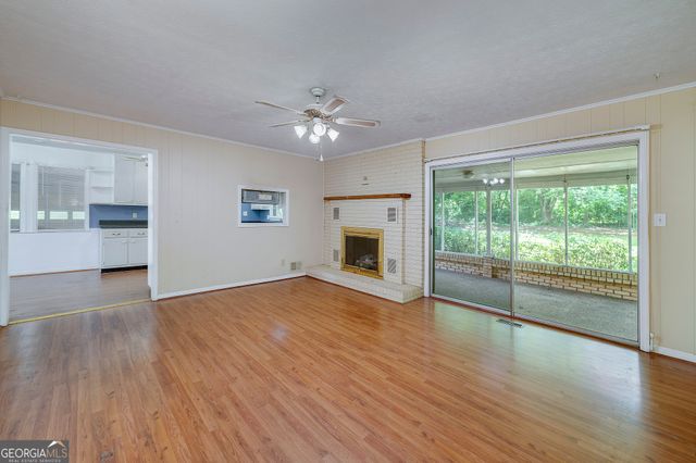 1318 E Lake Road, Mcdonough, GA 30252