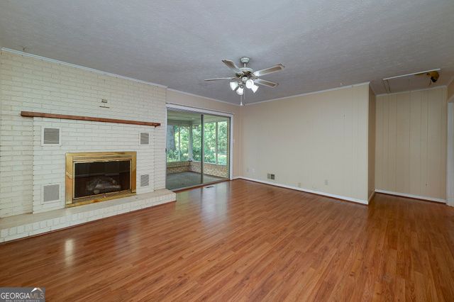 1318 E Lake Road, Mcdonough, GA 30252