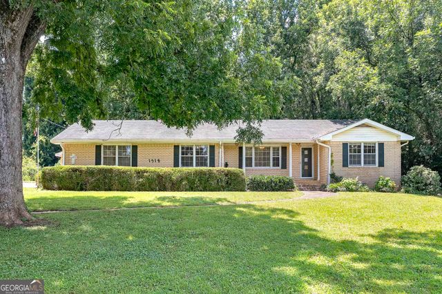 1318 E Lake Road, Mcdonough, GA 30252