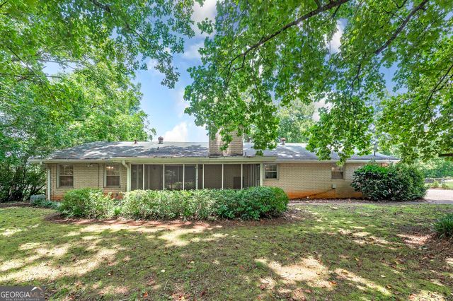 1318 E Lake Road, Mcdonough, GA 30252