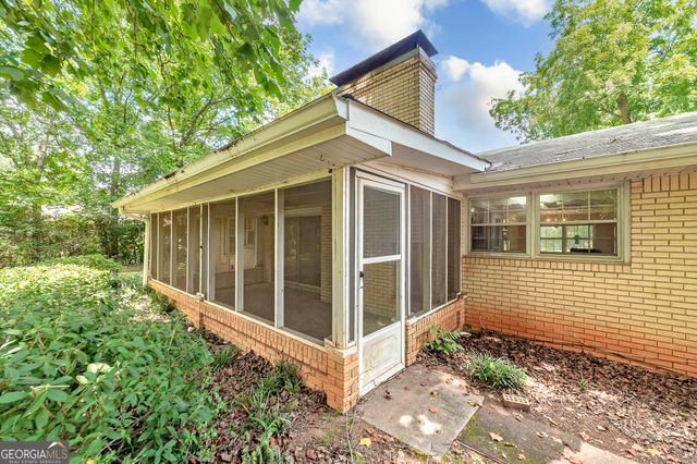 1318 E Lake Road, Mcdonough, GA 30252