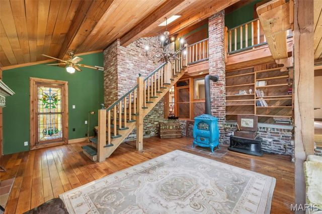418 Oak Tree Drive, Webster Groves, MO 63119