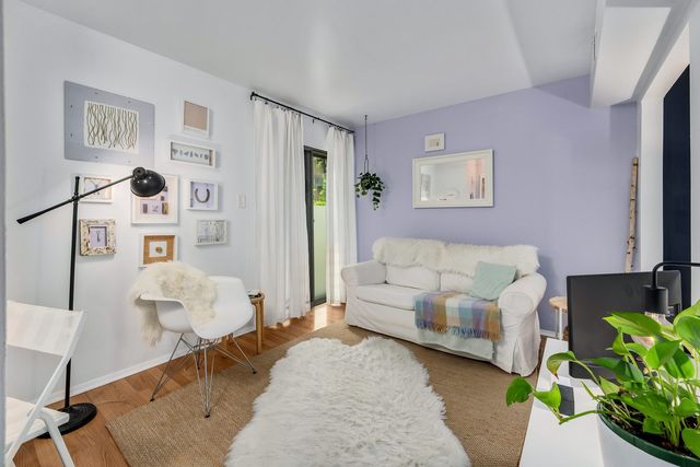 6109 Knoll Wood Road 102, Willowbrook, IL 60527