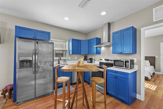 2703 E 15TH AVENUE, Tampa, FL 33605