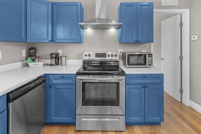 2703 E 15TH AVENUE, Tampa, FL 33605