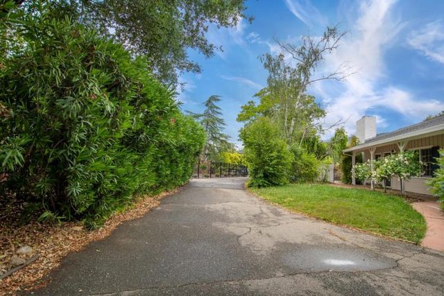 18627 Ambleside Lane, Saratoga, CA 95070
