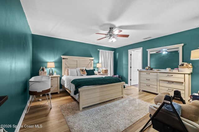 597 NW Kilpatrick Avenue, Port St. Lucie, FL 34983