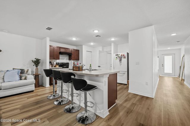 597 NW Kilpatrick Avenue, Port St. Lucie, FL 34983