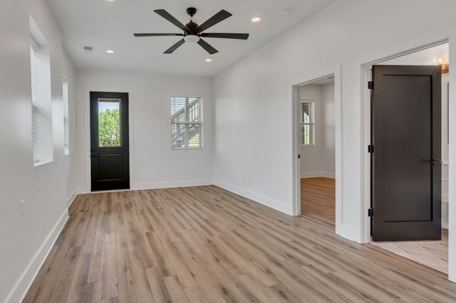 418 Mercomatic Dr, Nashville, TN 37209