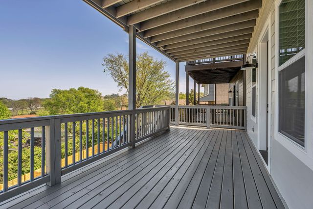 418 Mercomatic Dr, Nashville, TN 37209