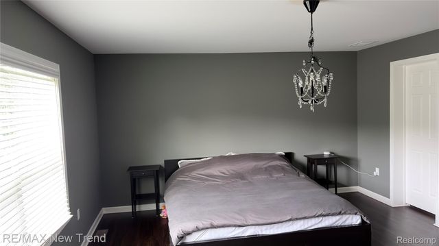 1461 Scotland Yard Drive, Commerce Charter Township, MI 48390