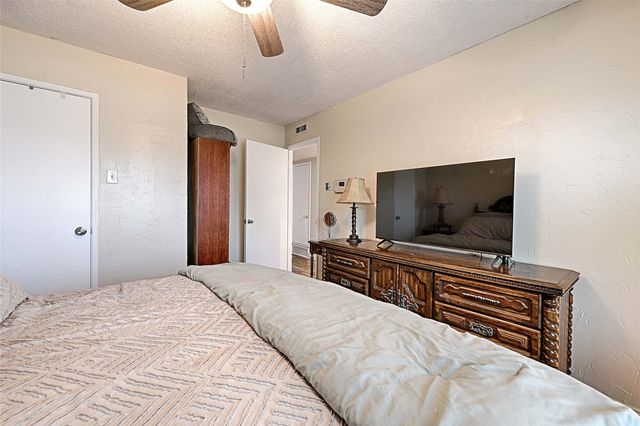 1853 Tompkins Drive, Grand Prairie, TX 75051