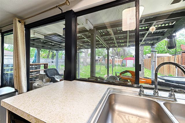 1853 Tompkins Drive, Grand Prairie, TX 75051