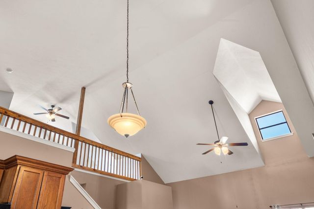 145 Whispering Pine Way, Hollister, MO 65672