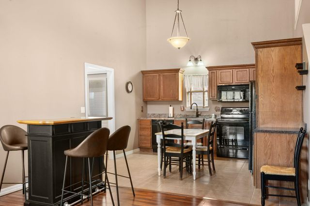 145 Whispering Pine Way, Hollister, MO 65672