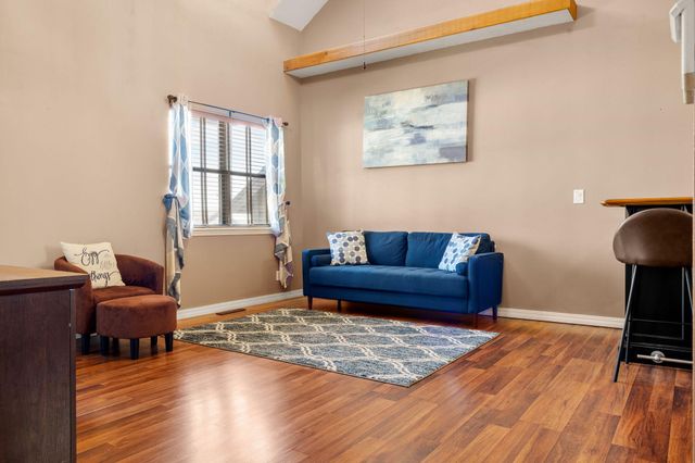 145 Whispering Pine Way, Hollister, MO 65672