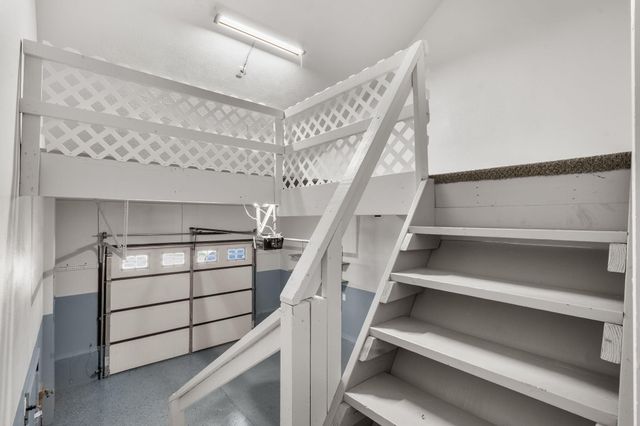 145 Whispering Pine Way, Hollister, MO 65672