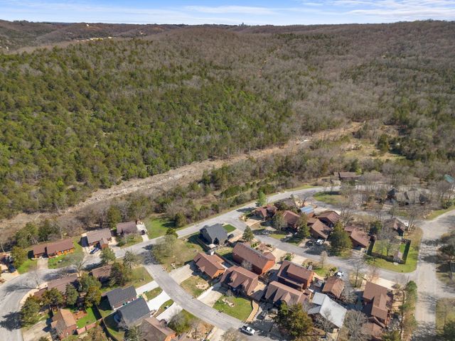 145 Whispering Pine Way, Hollister, MO 65672