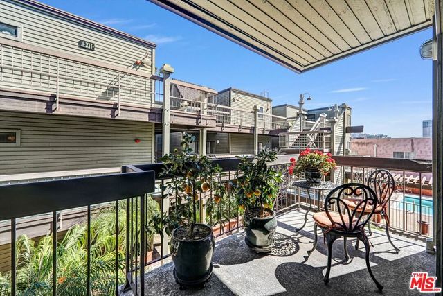 1313 Valley View Road 213, Glendale, CA 91202