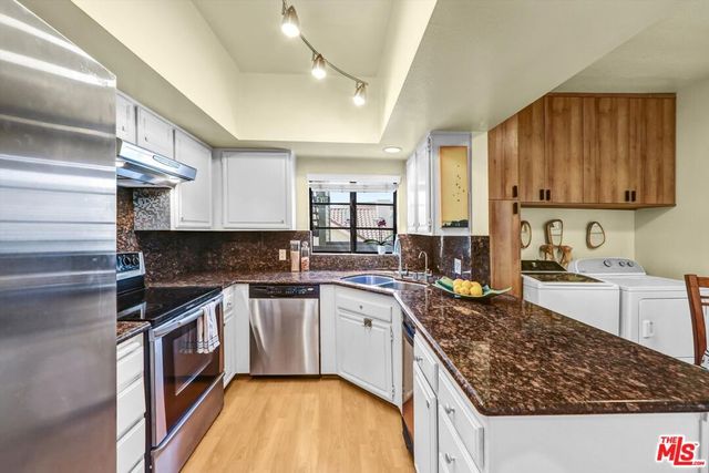 1313 Valley View Road 213, Glendale, CA 91202