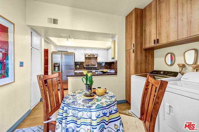 1313 Valley View Road 213, Glendale, CA 91202