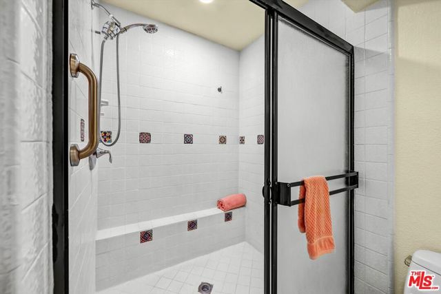 1313 Valley View Road 213, Glendale, CA 91202