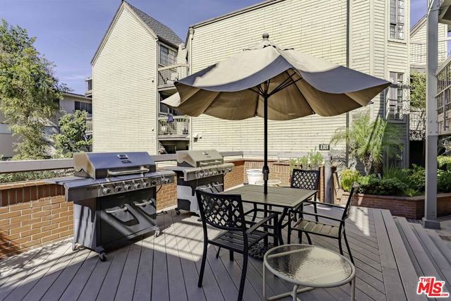 1313 Valley View Road 213, Glendale, CA 91202