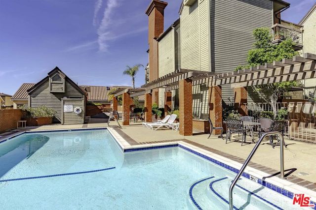 1313 Valley View Road 213, Glendale, CA 91202