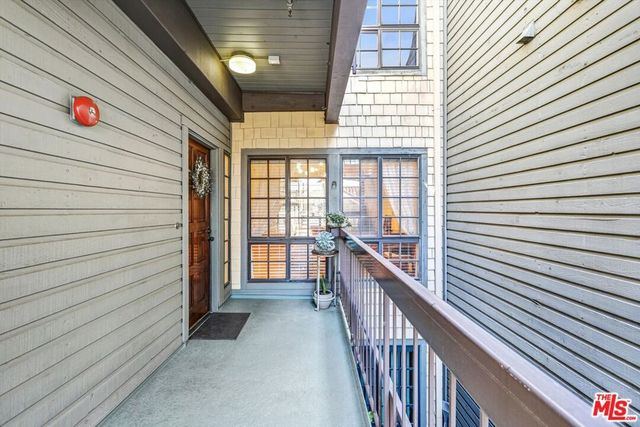 1313 Valley View Road 213, Glendale, CA 91202