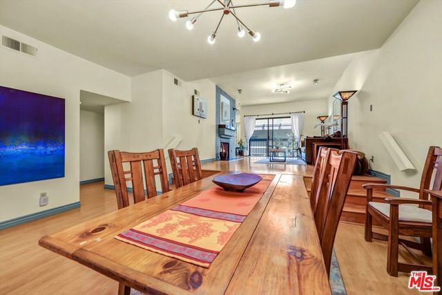 1313 Valley View Road 213, Glendale, CA 91202