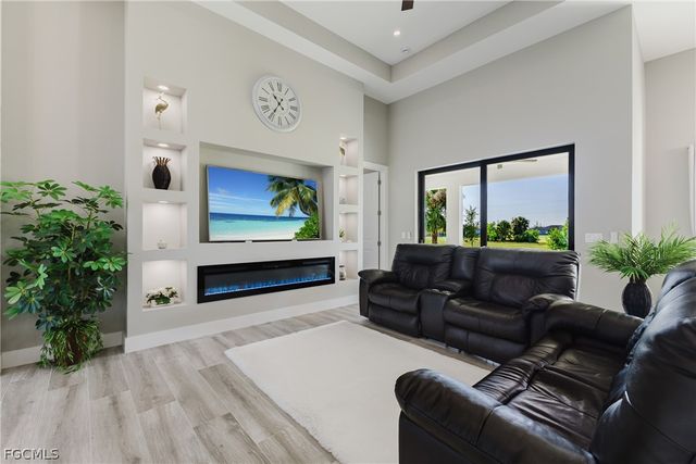 4126 NW 39th ST, Cape Coral, FL 33993