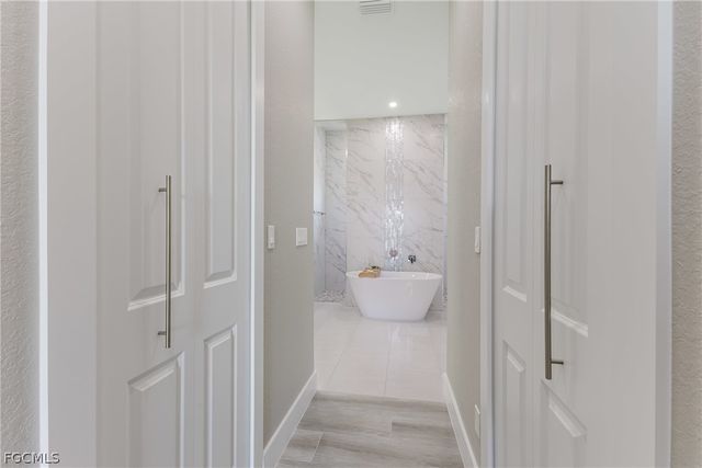 4126 NW 39th ST, Cape Coral, FL 33993