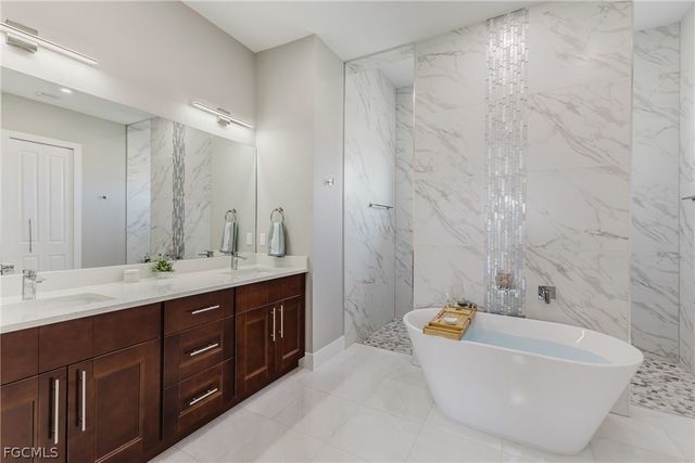 4126 NW 39th ST, Cape Coral, FL 33993