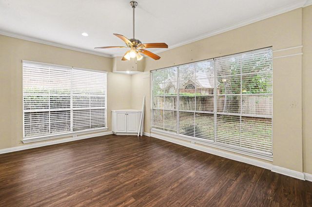 34 Watermill Place, Sugar Land, TX 77479
