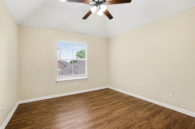 34 Watermill Place, Sugar Land, TX 77479