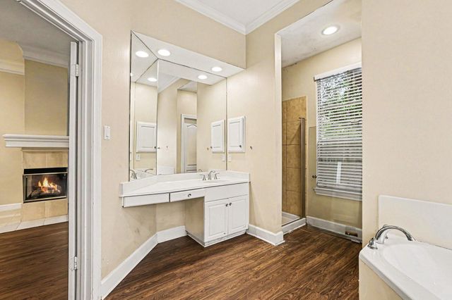 34 Watermill Place, Sugar Land, TX 77479