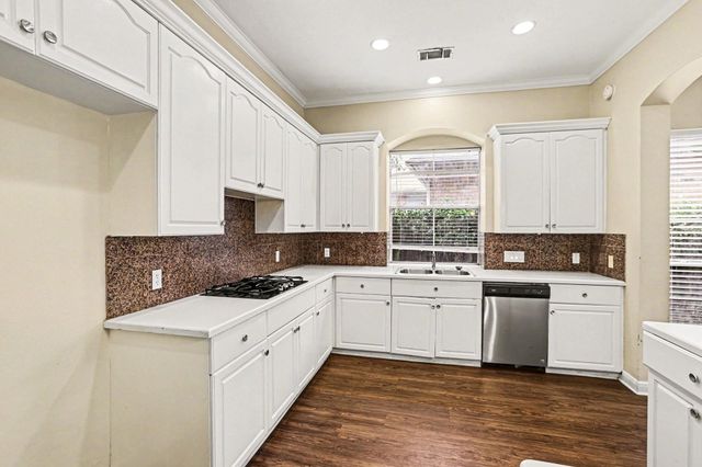 34 Watermill Place, Sugar Land, TX 77479