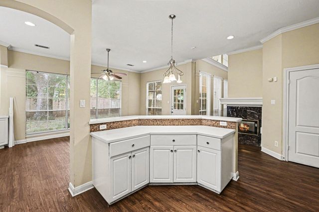 34 Watermill Place, Sugar Land, TX 77479