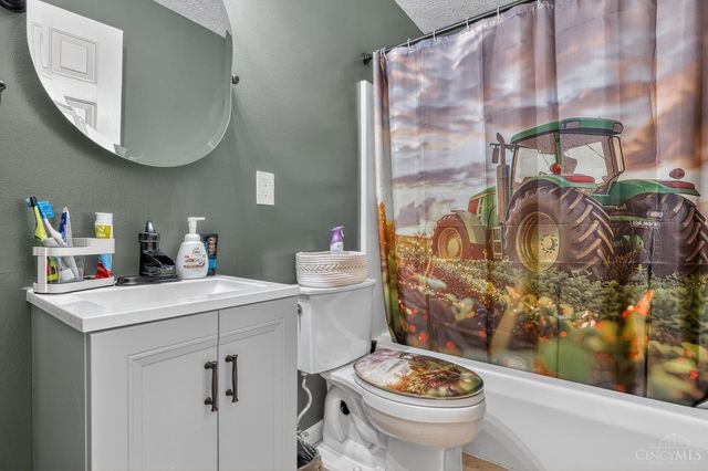 2954 Clermont County Farms Road, Franklin Twp, OH 45106